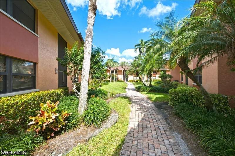 2 bedroom Condominium at 1510 Mainsail Dr 8, Tropic Schooner Apts, Naples — photo 2