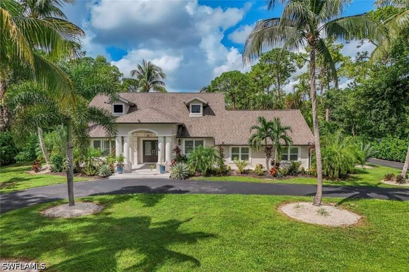 3 bedroom SingleFamilyResidence at 2061 Santa Barbara Blvd, Logan Woods, Naples — photo 3