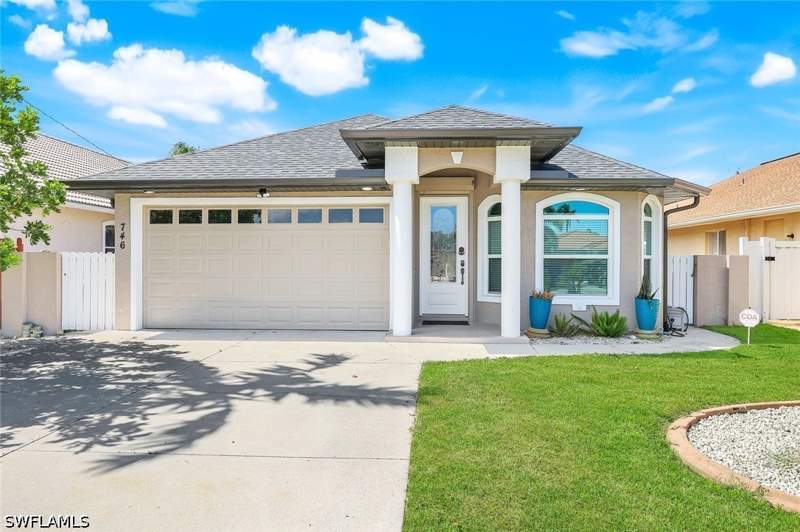 4 bedroom SingleFamilyResidence at 746 101st Ave N, Naples Park, Naples — photo 3