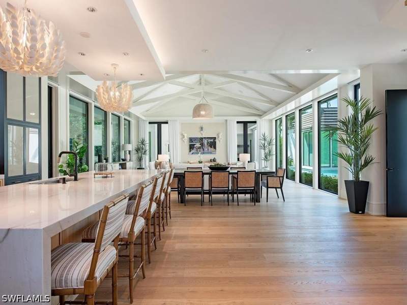 4 bedroom SingleFamilyResidence at 636 13th Ave S, Olde Naples, Naples — photo 3