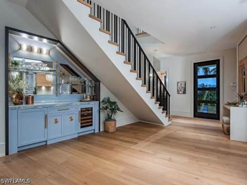 636 13th Ave S, Naples FL - photo 6 of 37