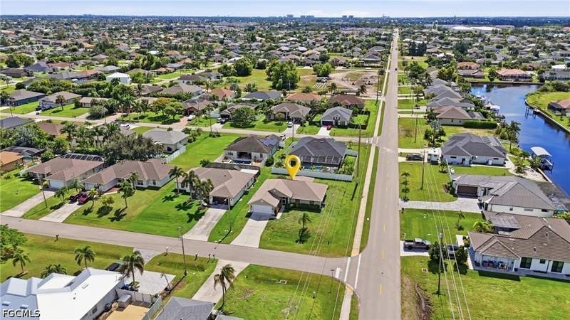 4 bedroom SingleFamilyResidence at 1922 SW 27th St, Cape Coral, Cape Coral — photo 5