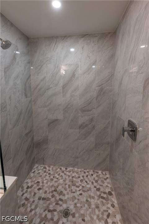 4535 San Antonio Ln, Bonita Springs FL - photo 11 of 15