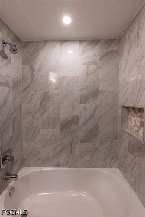 4535 San Antonio Ln, Bonita Springs FL - photo 7 of 15