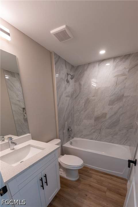 4535 San Antonio Ln, Bonita Springs FL - photo 8 of 15