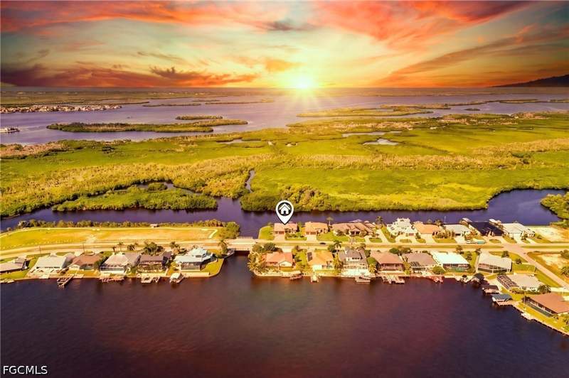 3 bedroom SingleFamilyResidence at 230 Old Burnt Store Rd S, Cape Coral, Cape Coral — photo 2