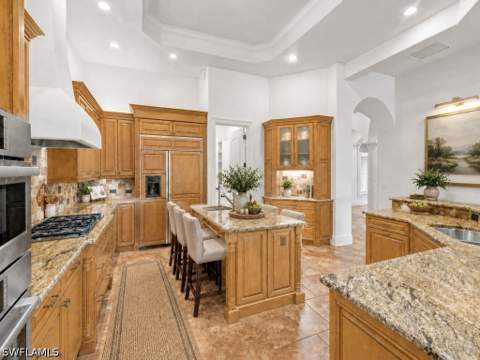 15835 Savona Way, Naples FL - photo 13 of 30