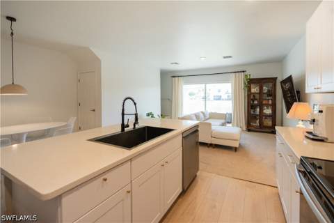 15480 Wildflower Cir, Naples FL - photo 6 of 44