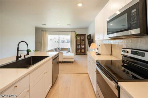 15480 Wildflower Cir, Naples FL - photo 7 of 44