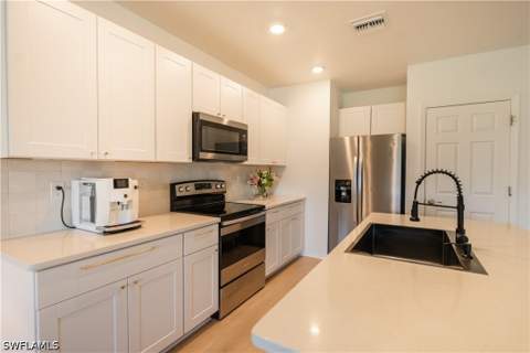 15480 Wildflower Cir, Naples FL - photo 9 of 44
