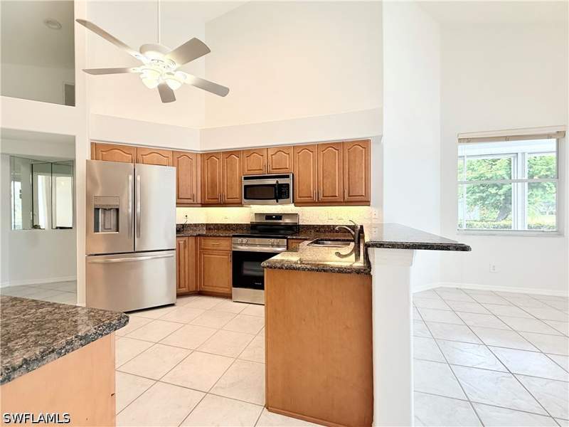 3 bedroom SingleFamilyResidence at 7809 Naples Heritage Dr, Cypress Pointe, Naples — photo 2