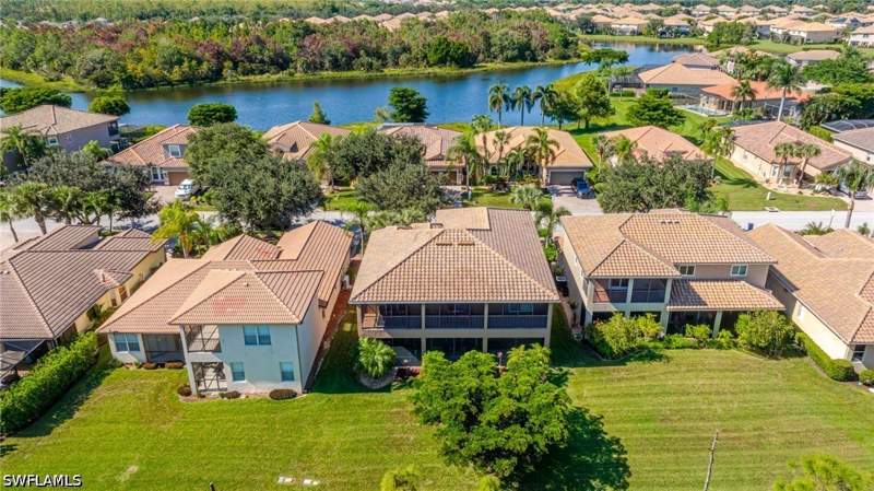 5 bedroom SingleFamilyResidence at 20445 Torre Del Lago St, Bella Terra, Estero — photo 4