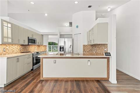 590 6th St NE, Naples FL - photo 12 of 50