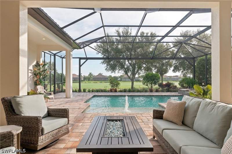 5 bedroom SingleFamilyResidence at 9021 Sorreno Ct, Esplanade, Naples — photo 4