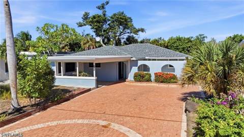435 Donora Blvd, Fort Myers Beach FL - photo 7 of 50