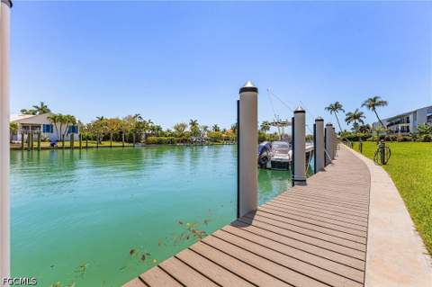 1250 Tennisplace Ct B32, Sanibel FL - photo 21 of 31