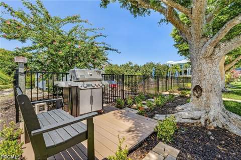 1250 Tennisplace Ct B32, Sanibel FL - photo 22 of 31