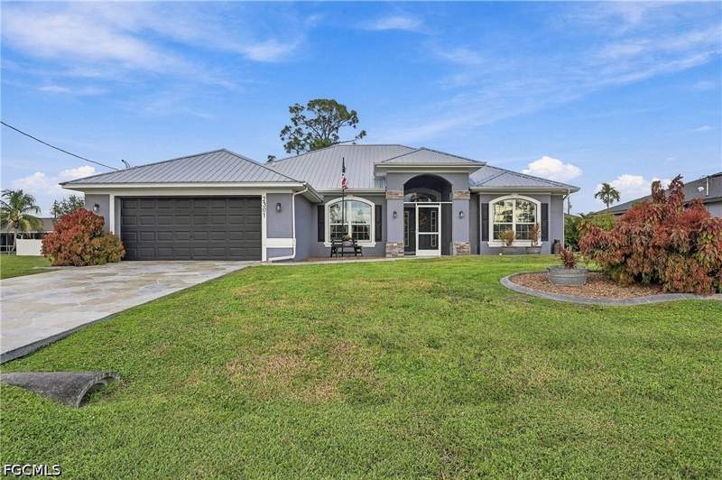 4 bedroom SingleFamilyResidence at 2301 NE 33rd Ln, Cape Coral, Cape Coral — photo 2