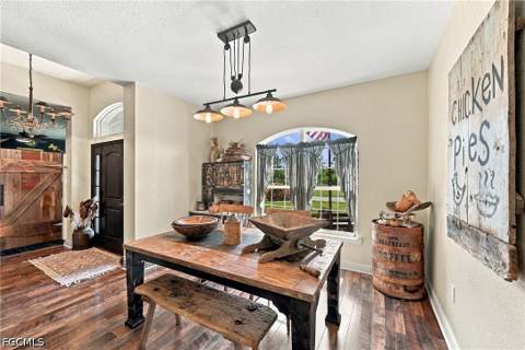 2301 NE 33rd Ln, Cape Coral FL - photo 8 of 59