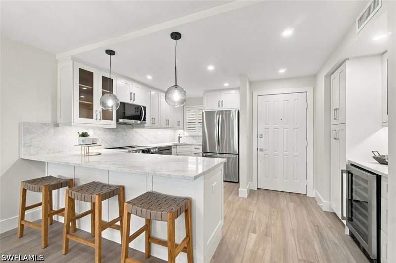 2 bedroom Condominium at 13 High Point Cir N 206, High Point Country Club, Naples — photo 3