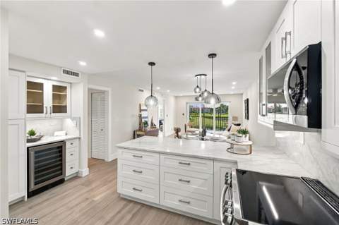13 High Point Cir N 206, Naples FL - photo 6 of 46