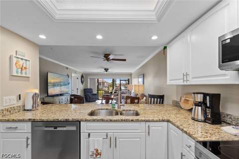902 SW 48th Ter 104, Cape Coral FL - photo 10 of 42