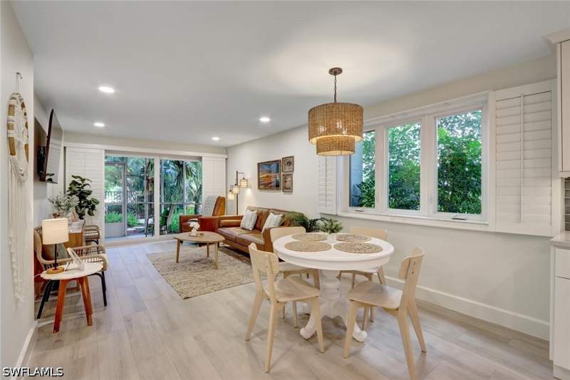 2 bedroom Condominium at 1300 Gulf Shore Blvd N 110, Del Mar, Naples — photo 3