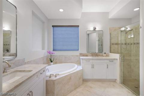 7319 Lantana Cir, Naples FL - photo 11 of 35
