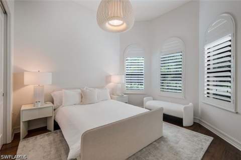 7319 Lantana Cir, Naples FL - photo 12 of 35