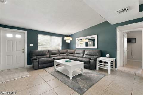 2140 Harbor Ln, Naples FL - photo 10 of 30