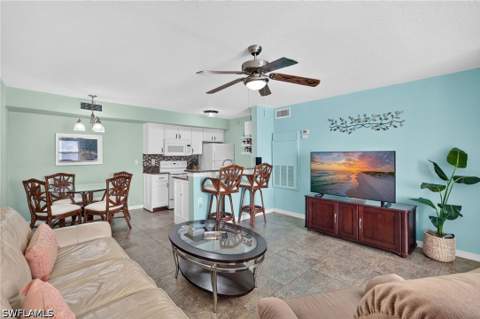 12730 Equestrian Cir 2805, Fort Myers FL - photo 6 of 29