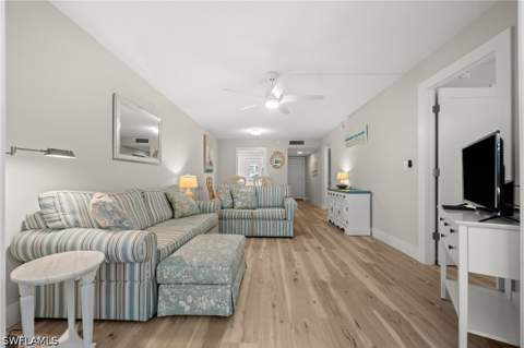 1021 3rd St S 110, Naples FL - photo 10 of 22