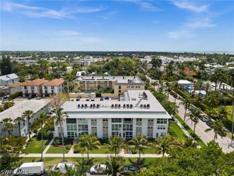1021 3rd St S 110, Naples FL - photo 16 of 22