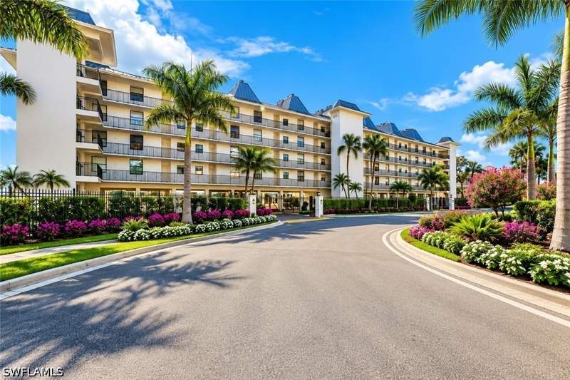 2 bedroom Condominium at 271 Southbay Dr 240, Barefoot Pelican, Naples — photo 3