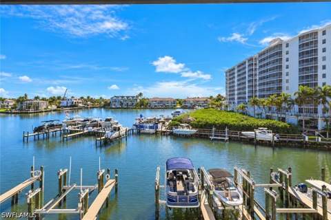 271 Southbay Dr 240, Naples FL - photo 7 of 20