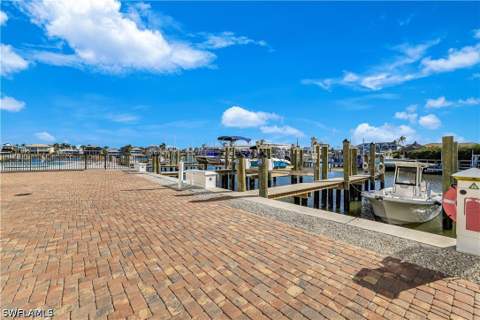271 Southbay Dr 240, Naples FL - photo 8 of 20