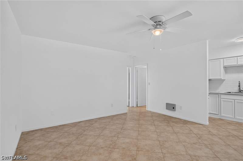 1 bedroom Condominium at 190 N Collier Blvd V9, Seabreeze South, Marco Island — photo 4