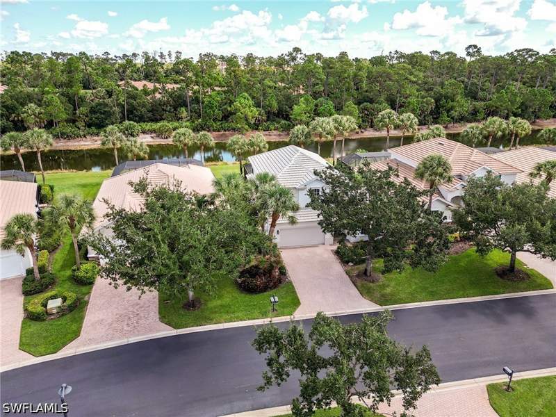 3 bedroom SingleFamilyResidence at 21891 Longleaf Trail Dr, Longleaf, Estero — photo 2