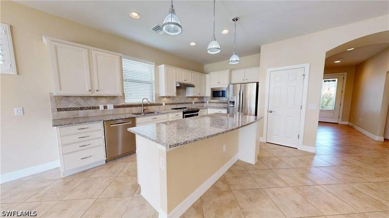 3 bedroom SingleFamilyResidence at 6264 Victory Dr, Del Webb, Ave Maria — photo 5