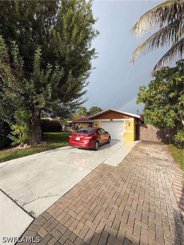 3 bedroom SingleFamilyResidence at 19173 Coconut Rd, San Carlos Park, Fort Myers — photo 2
