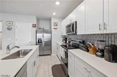 8031 Haley Creek Way, Fort Myers FL - photo 16 of 50