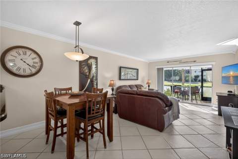 201 Quail Forest Blvd 109, Naples FL - photo 12 of 41
