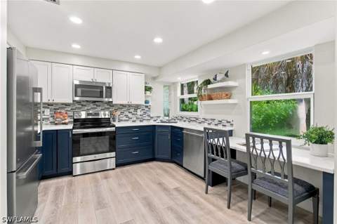 2265 Outrigger Ln, Naples FL - photo 11 of 36