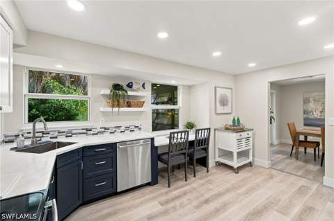 2265 Outrigger Ln, Naples FL - photo 13 of 36