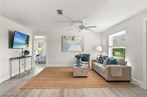 2265 Outrigger Ln, Naples FL - photo 6 of 36
