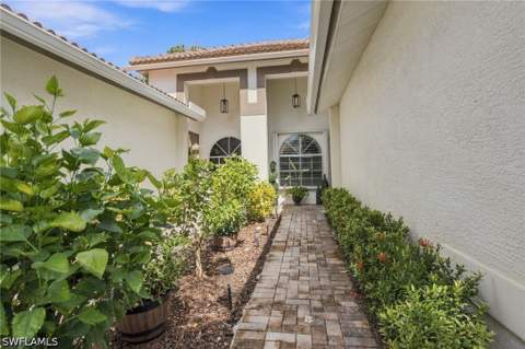 8089 San Vista Cir 3-3R, Naples FL - photo 18 of 20