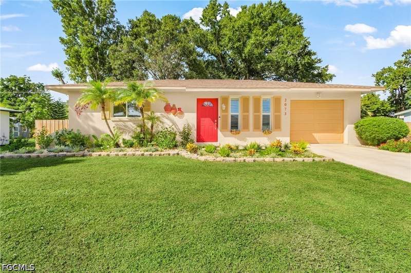 2 bedroom SingleFamilyResidence at 2073 E Tobago Cir, Fort Myers Shores, Fort Myers — photo 2