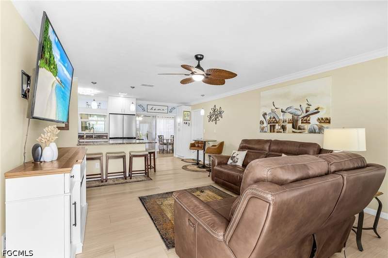 2 bedroom SingleFamilyResidence at 2073 E Tobago Cir, Fort Myers Shores, Fort Myers — photo 5