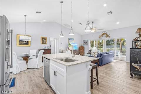 9226 Kincaid Ct, Sanibel FL - photo 11 of 31