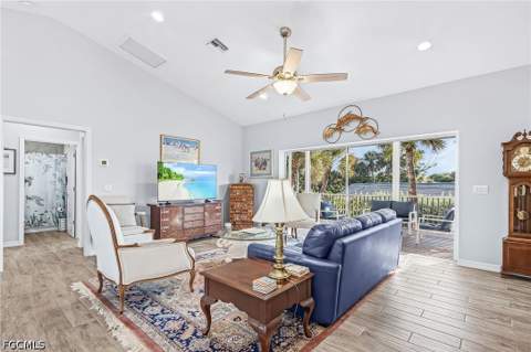 9226 Kincaid Ct, Sanibel FL - photo 7 of 31